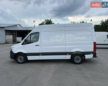 Белый Мерседес Sprinter, объемом двигателя 2.2 л и пробегом 230 тыс. км за 22699 $, фото 4 на Automoto.ua