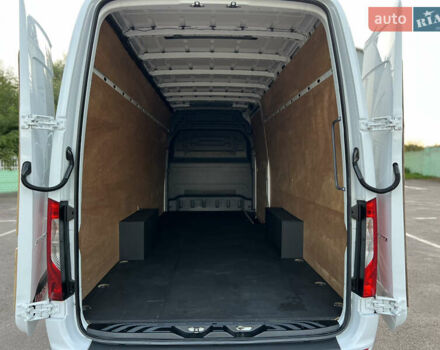 Белый Мерседес Sprinter, объемом двигателя 2.2 л и пробегом 267 тыс. км за 26500 $, фото 138 на Automoto.ua