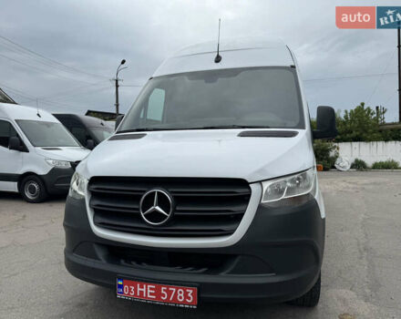 Белый Мерседес Sprinter, объемом двигателя 2.14 л и пробегом 276 тыс. км за 26700 $, фото 4 на Automoto.ua