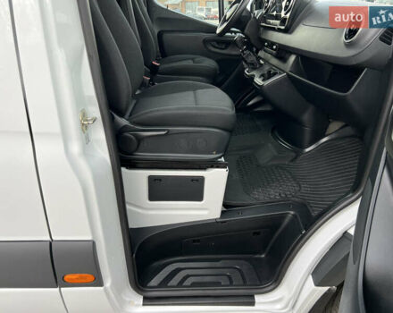 Белый Мерседес Sprinter, объемом двигателя 2.2 л и пробегом 230 тыс. км за 22699 $, фото 16 на Automoto.ua