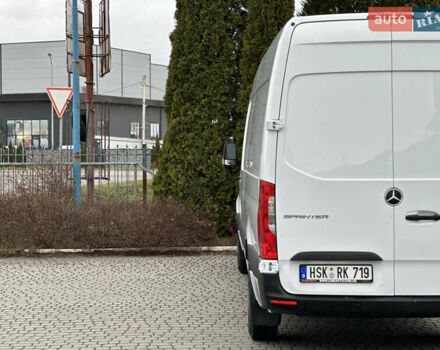 Белый Мерседес Sprinter, объемом двигателя 3 л и пробегом 300 тыс. км за 37500 $, фото 13 на Automoto.ua