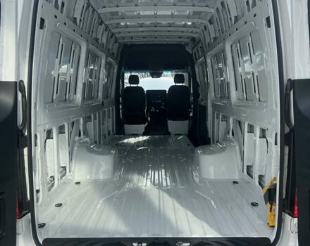 Белый Мерседес Sprinter, объемом двигателя 3 л и пробегом 1 тыс. км за 79713 $, фото 6 на Automoto.ua