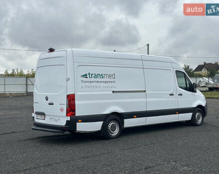 Белый Мерседес Sprinter, объемом двигателя 2.14 л и пробегом 433 тыс. км за 27900 $, фото 3 на Automoto.ua