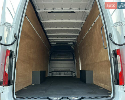 Белый Мерседес Sprinter, объемом двигателя 2.2 л и пробегом 267 тыс. км за 26500 $, фото 140 на Automoto.ua