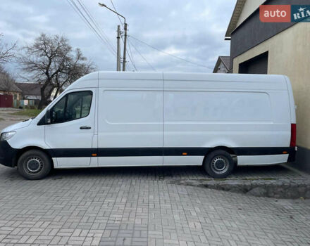 Белый Мерседес Sprinter, объемом двигателя 2.14 л и пробегом 180 тыс. км за 32500 $, фото 4 на Automoto.ua