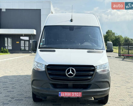 Белый Мерседес Sprinter, объемом двигателя 2.2 л и пробегом 236 тыс. км за 22750 $, фото 1 на Automoto.ua