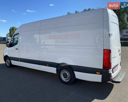 Белый Мерседес Sprinter, объемом двигателя 2.1 л и пробегом 350 тыс. км за 24300 $, фото 13 на Automoto.ua