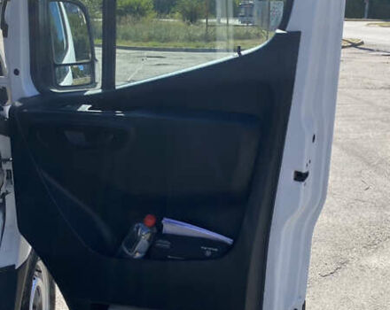Белый Мерседес Sprinter, объемом двигателя 2.14 л и пробегом 180 тыс. км за 32500 $, фото 25 на Automoto.ua
