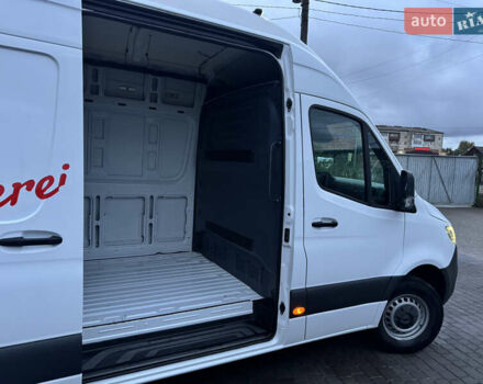 Белый Мерседес Sprinter, объемом двигателя 2.1 л и пробегом 366 тыс. км за 27800 $, фото 33 на Automoto.ua