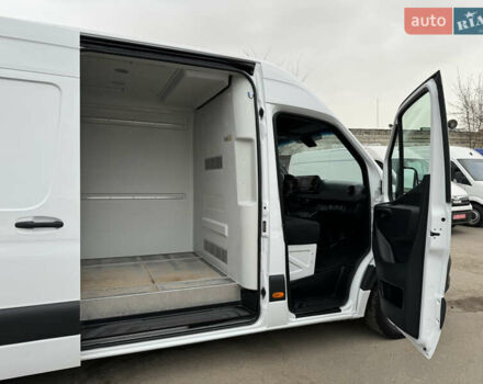 Белый Мерседес Sprinter, объемом двигателя 2.14 л и пробегом 223 тыс. км за 23900 $, фото 31 на Automoto.ua