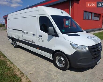 Белый Мерседес Sprinter, объемом двигателя 2.14 л и пробегом 276 тыс. км за 25700 $, фото 9 на Automoto.ua