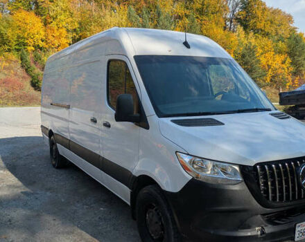 Белый Мерседес Sprinter, объемом двигателя 3 л и пробегом 157 тыс. км за 35000 $, фото 1 на Automoto.ua