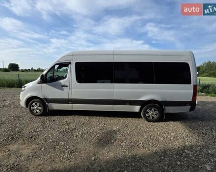 Белый Мерседес Sprinter, объемом двигателя 2.2 л и пробегом 286 тыс. км за 35000 $, фото 5 на Automoto.ua