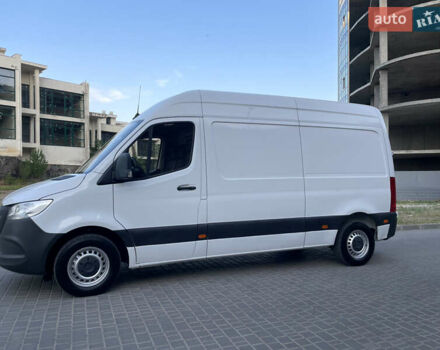Белый Мерседес Sprinter, объемом двигателя 2.2 л и пробегом 267 тыс. км за 20999 $, фото 3 на Automoto.ua