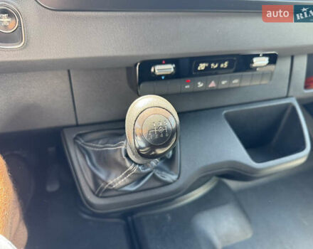 Білий Мерседес Sprinter, об'ємом двигуна 2.2 л та пробігом 260 тис. км за 27999 $, фото 26 на Automoto.ua