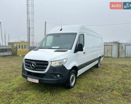 Белый Мерседес Sprinter, объемом двигателя 2.2 л и пробегом 143 тыс. км за 24400 $, фото 1 на Automoto.ua