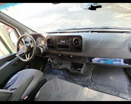 Белый Мерседес Sprinter, объемом двигателя 2.2 л и пробегом 190 тыс. км за 22500 $, фото 3 на Automoto.ua