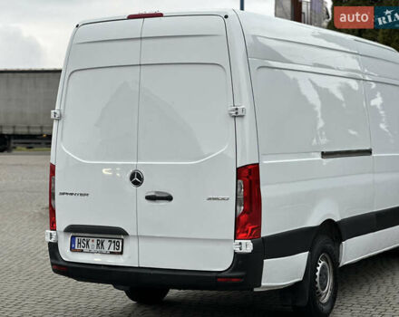Белый Мерседес Sprinter, объемом двигателя 3 л и пробегом 300 тыс. км за 37500 $, фото 16 на Automoto.ua