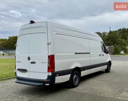 Белый Мерседес Sprinter, объемом двигателя 2.14 л и пробегом 352 тыс. км за 27800 $, фото 1 на Automoto.ua