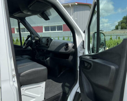 Белый Мерседес Sprinter, объемом двигателя 2.2 л и пробегом 279 тыс. км за 22300 $, фото 19 на Automoto.ua
