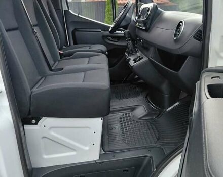 Белый Мерседес Sprinter, объемом двигателя 3 л и пробегом 361 тыс. км за 34000 $, фото 27 на Automoto.ua