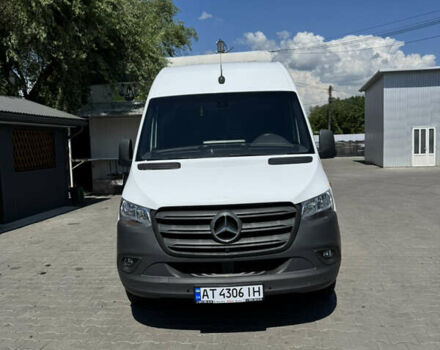 Белый Мерседес Sprinter, объемом двигателя 2.14 л и пробегом 150 тыс. км за 25950 $, фото 2 на Automoto.ua