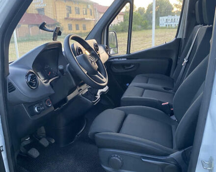 Белый Мерседес Sprinter, объемом двигателя 2.1 л и пробегом 38 тыс. км за 41000 $, фото 14 на Automoto.ua