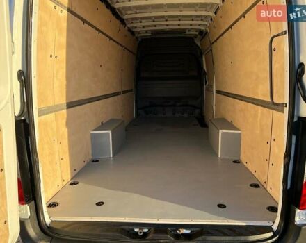 Белый Мерседес Sprinter, объемом двигателя 2.14 л и пробегом 219 тыс. км за 29499 $, фото 9 на Automoto.ua