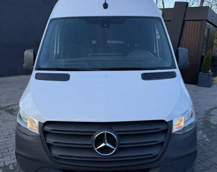 Белый Мерседес Sprinter, объемом двигателя 2.2 л и пробегом 188 тыс. км за 20900 $, фото 1 на Automoto.ua