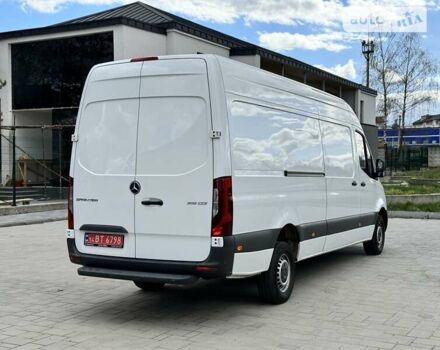Белый Мерседес Sprinter, объемом двигателя 3 л и пробегом 260 тыс. км за 34850 $, фото 5 на Automoto.ua