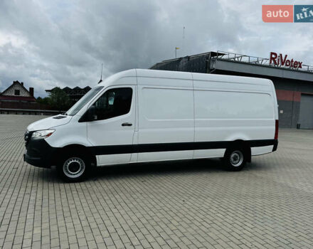Белый Мерседес Sprinter, объемом двигателя 3 л и пробегом 280 тыс. км за 36700 $, фото 3 на Automoto.ua