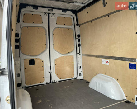 Белый Мерседес Sprinter, объемом двигателя 2.2 л и пробегом 230 тыс. км за 22699 $, фото 11 на Automoto.ua