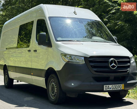 Белый Мерседес Sprinter, объемом двигателя 2.99 л и пробегом 127 тыс. км за 41000 $, фото 13 на Automoto.ua