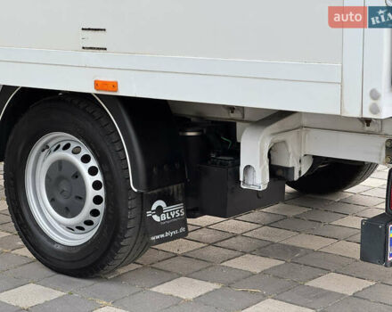 Белый Мерседес Sprinter, объемом двигателя 2.2 л и пробегом 254 тыс. км за 24500 $, фото 61 на Automoto.ua