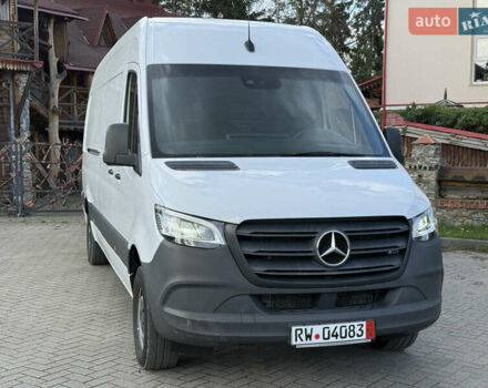 Белый Мерседес Sprinter, объемом двигателя 2 л и пробегом 156 тыс. км за 38653 $, фото 1 на Automoto.ua