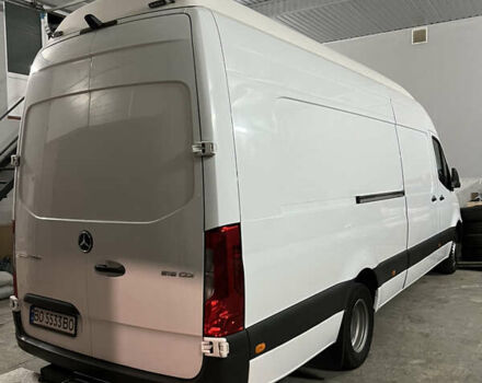 Белый Мерседес Sprinter, объемом двигателя 2.99 л и пробегом 207 тыс. км за 60273 $, фото 3 на Automoto.ua