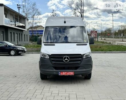 Белый Мерседес Sprinter, объемом двигателя 3 л и пробегом 260 тыс. км за 34850 $, фото 1 на Automoto.ua