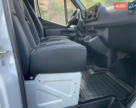 Белый Мерседес Sprinter, объемом двигателя 2.2 л и пробегом 267 тыс. км за 20999 $, фото 44 на Automoto.ua
