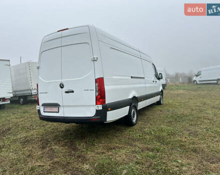 Белый Мерседес Sprinter, объемом двигателя 2.2 л и пробегом 143 тыс. км за 24400 $, фото 16 на Automoto.ua