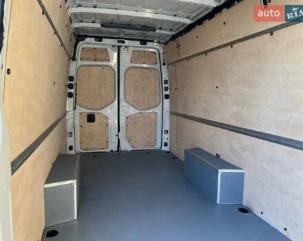Белый Мерседес Sprinter, объемом двигателя 2.14 л и пробегом 219 тыс. км за 29499 $, фото 3 на Automoto.ua