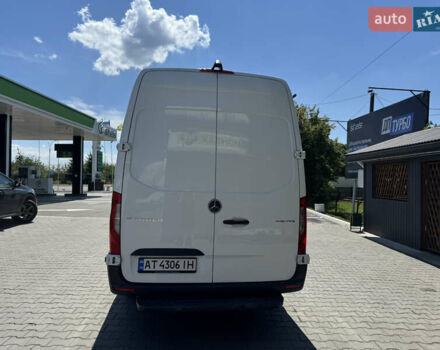 Белый Мерседес Sprinter, объемом двигателя 2.14 л и пробегом 150 тыс. км за 25950 $, фото 4 на Automoto.ua