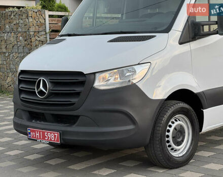 Белый Мерседес Sprinter, объемом двигателя 2.2 л и пробегом 254 тыс. км за 24500 $, фото 9 на Automoto.ua
