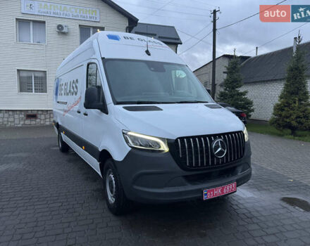 Белый Мерседес Sprinter, объемом двигателя 2.1 л и пробегом 366 тыс. км за 27800 $, фото 3 на Automoto.ua