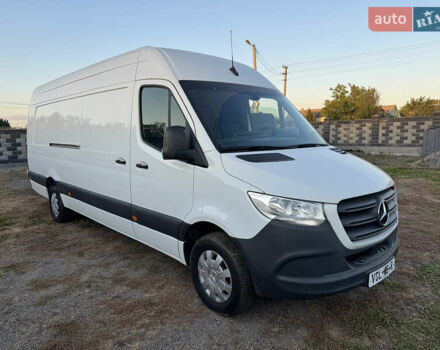 Белый Мерседес Sprinter, объемом двигателя 2.2 л и пробегом 212 тыс. км за 30800 $, фото 1 на Automoto.ua