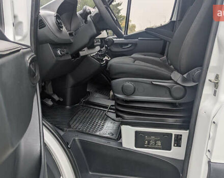 Белый Мерседес Sprinter, объемом двигателя 0 л и пробегом 212 тыс. км за 24200 $, фото 20 на Automoto.ua