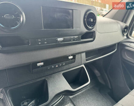 Белый Мерседес Sprinter, объемом двигателя 2.2 л и пробегом 245 тыс. км за 26900 $, фото 12 на Automoto.ua