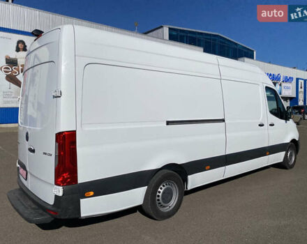Белый Мерседес Sprinter, объемом двигателя 2.1 л и пробегом 350 тыс. км за 24300 $, фото 8 на Automoto.ua