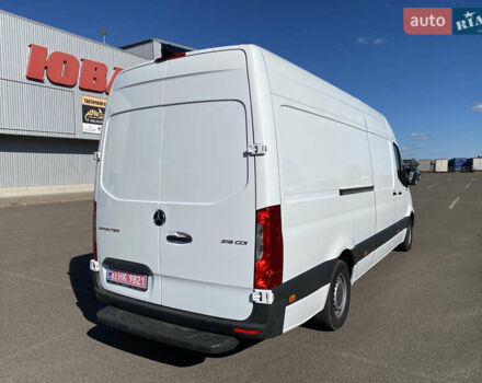 Белый Мерседес Sprinter, объемом двигателя 2.1 л и пробегом 350 тыс. км за 24300 $, фото 9 на Automoto.ua