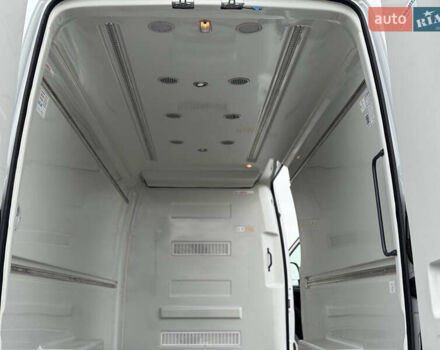 Белый Мерседес Sprinter, объемом двигателя 2.2 л и пробегом 300 тыс. км за 25900 $, фото 31 на Automoto.ua