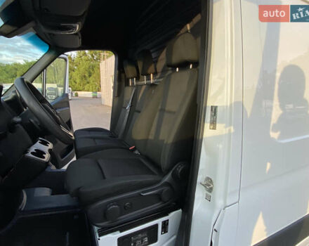 Белый Мерседес Sprinter, объемом двигателя 1.99 л и пробегом 253 тыс. км за 27500 $, фото 15 на Automoto.ua